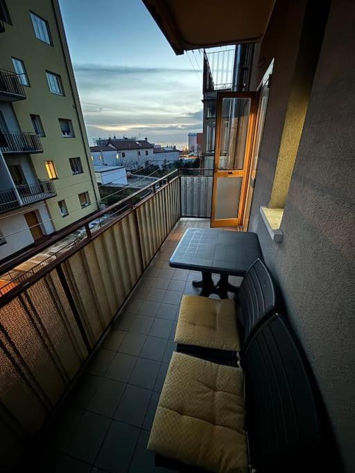 Netflix - Wi-Fi - “Fiume 19” - Apartment Trieste Exterior photo